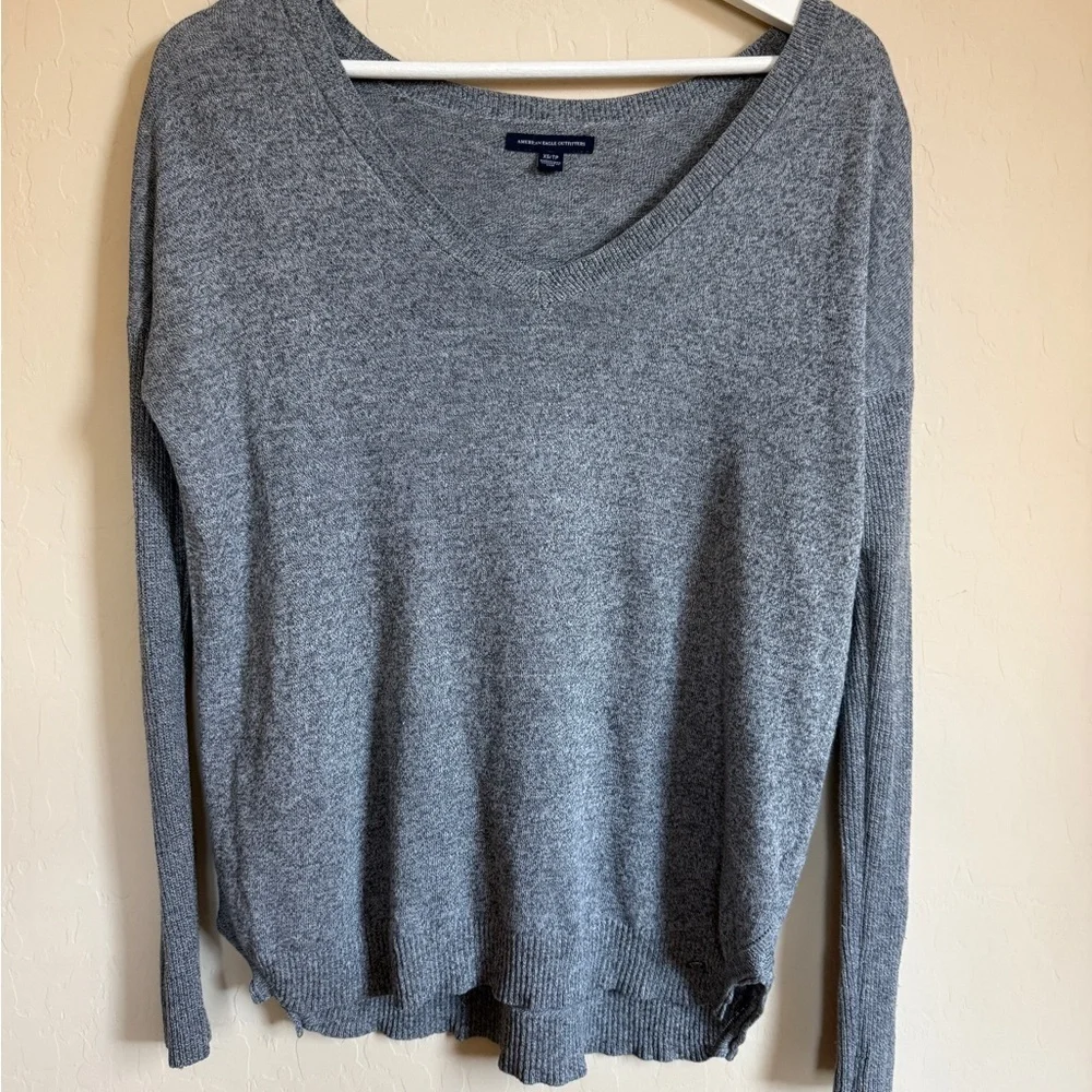 American Eagle Y2K Outfitters Heather Gray V-Neck Sweatshirt Sweater